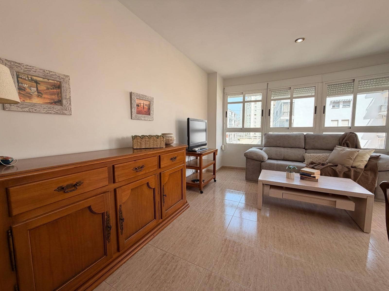 3 bedroom Apartment for sale in Gandia with pool garage - € 290,000 (Ref: 9843898)