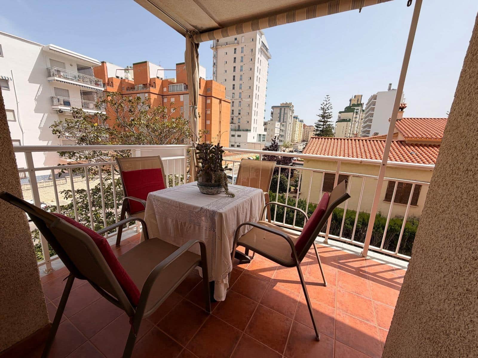 3 bedroom Apartment for sale in Gandia with pool garage - € 290,000 (Ref: 9843898)
