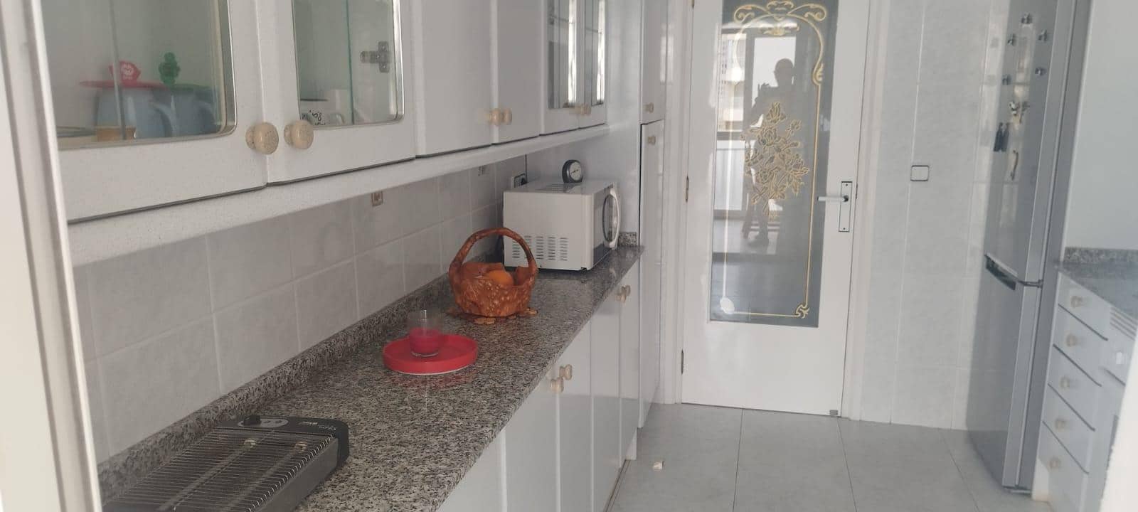 3 slaapkamer Appartement voor vakantieverhuur in Gandia - € 2.000 (Ref: 9843900)