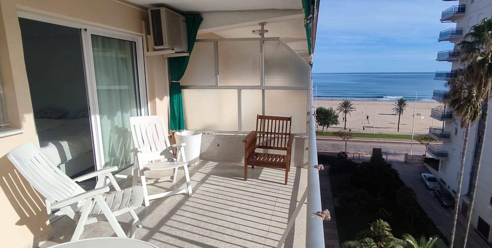 3 slaapkamer Appartement voor vakantieverhuur in Gandia - € 2.000 (Ref: 9843900)