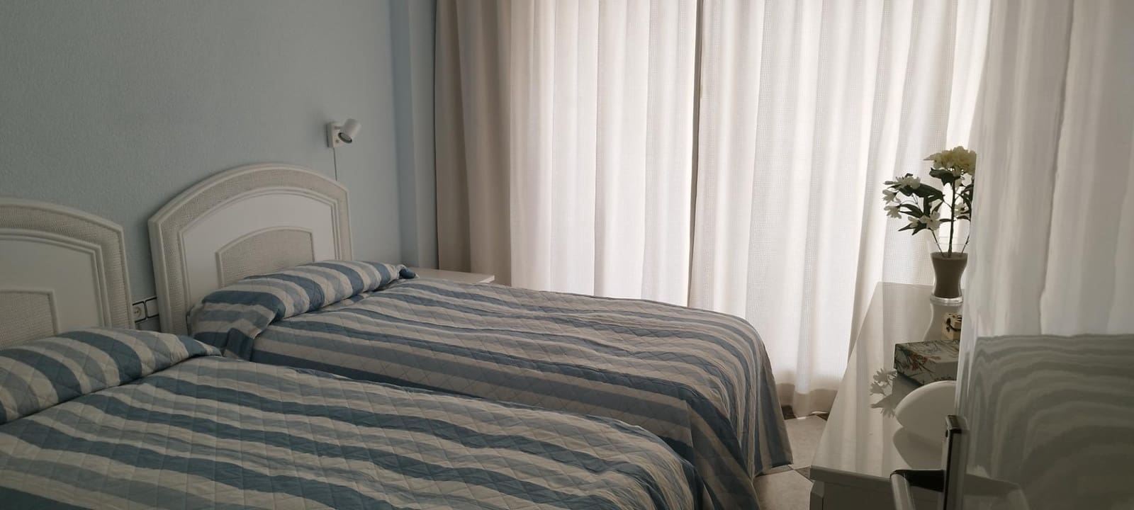 3 slaapkamer Appartement voor vakantieverhuur in Gandia - € 2.000 (Ref: 9843900)