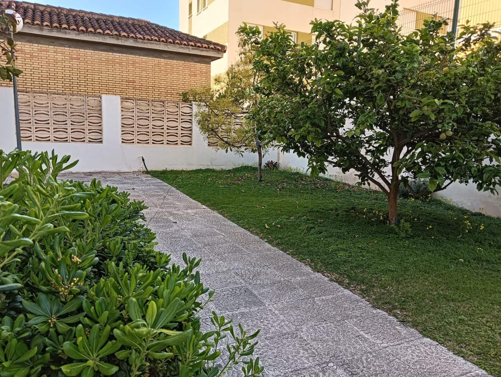 2 bedroom Apartment for sale in Gandia with pool - € 219,000 (Ref: 9843901)