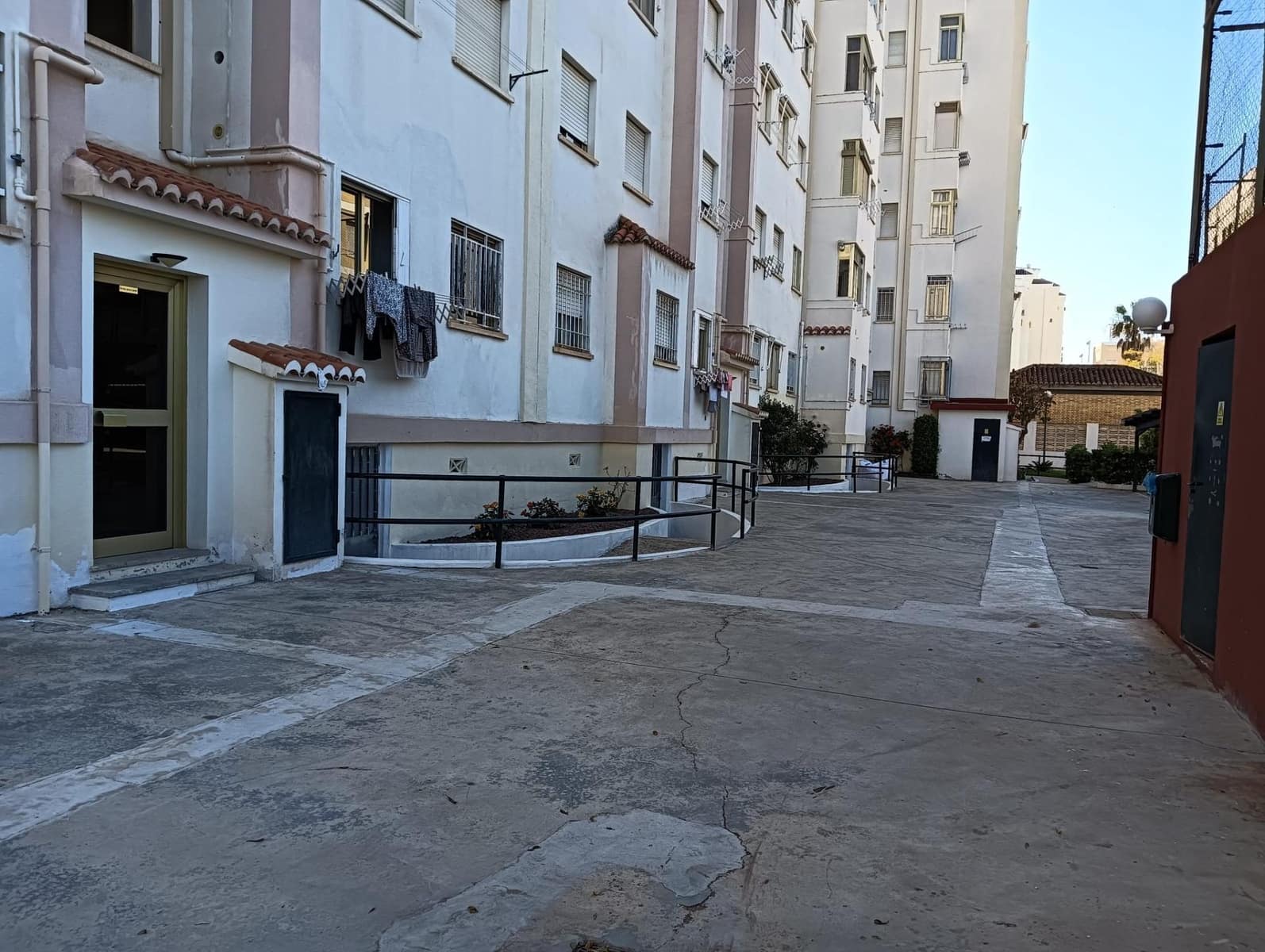 2 bedroom Apartment for sale in Gandia with pool - € 219,000 (Ref: 9843901)