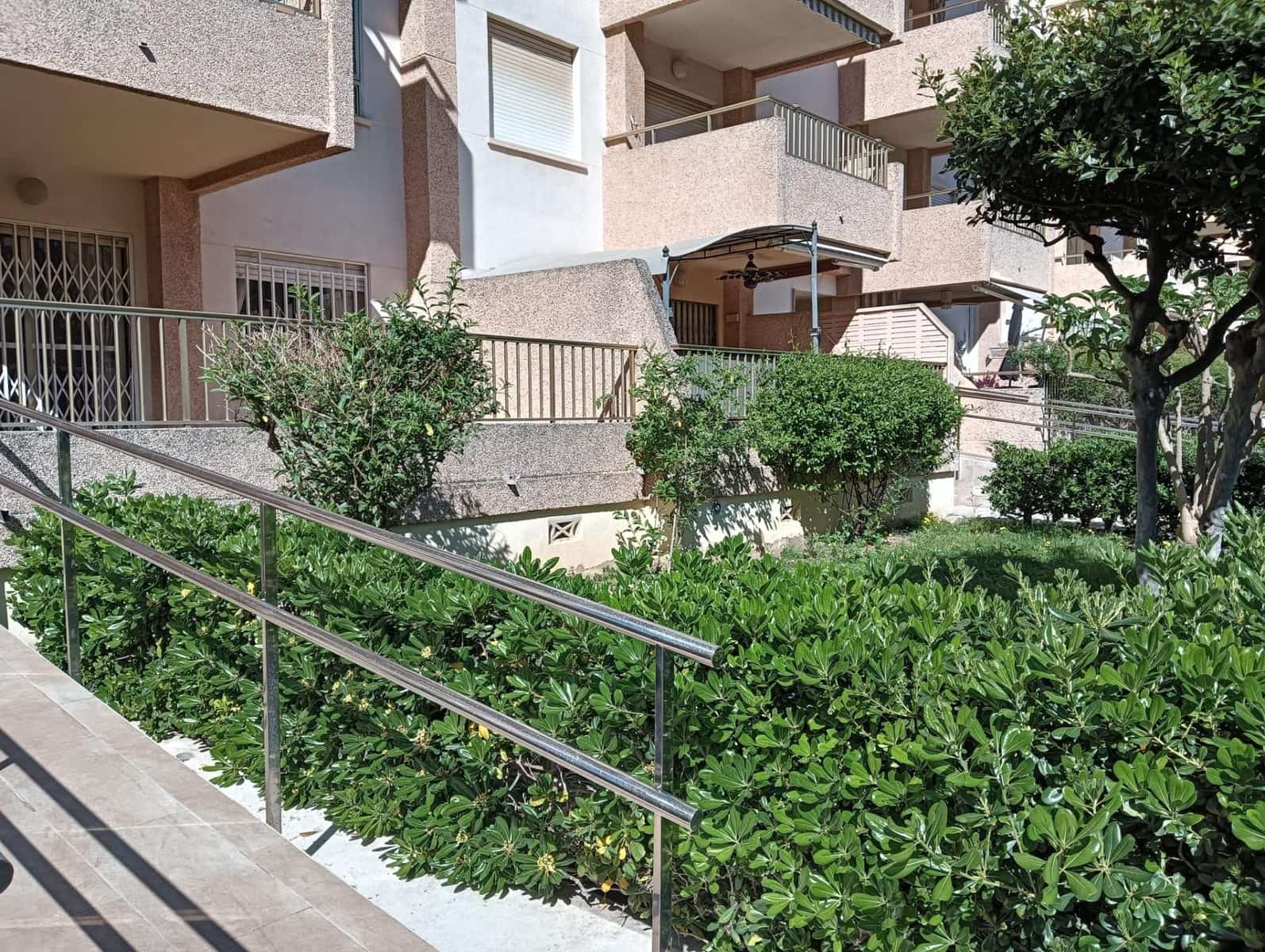 2 bedroom Apartment for sale in Gandia with pool - € 219,000 (Ref: 9843901)