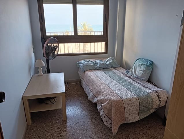 Appartement de 4 chambres de location de vacances à Gandia avec piscine garage - 1 200 € (Ref: 9843902)