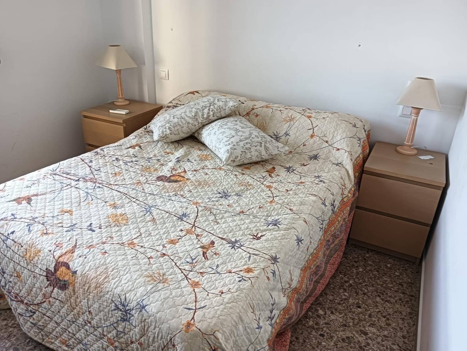   4 soveværelse   ferieLejlighed i Gandia   med   swimmingpool  garage  - € 1.200 (Ref: 9843902)