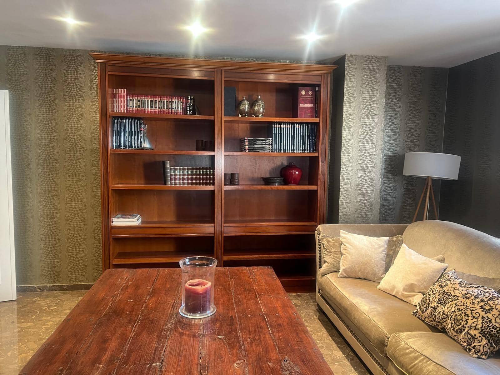 3 bedroom Flat for rent in Tavernes de la Valldigna - € 850 (Ref: 9843906)