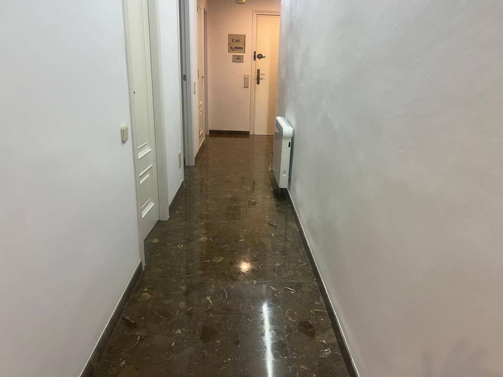 3 bedroom Flat for rent in Tavernes de la Valldigna - € 850 (Ref: 9843906)