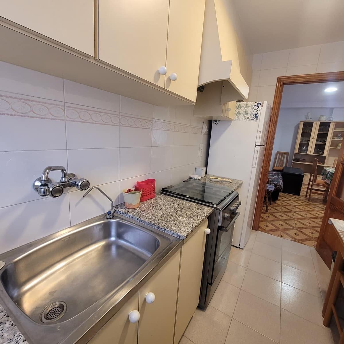 2 bedroom Beach Apartment for sale in Miramar - € 174,000 (Ref: 9843907)