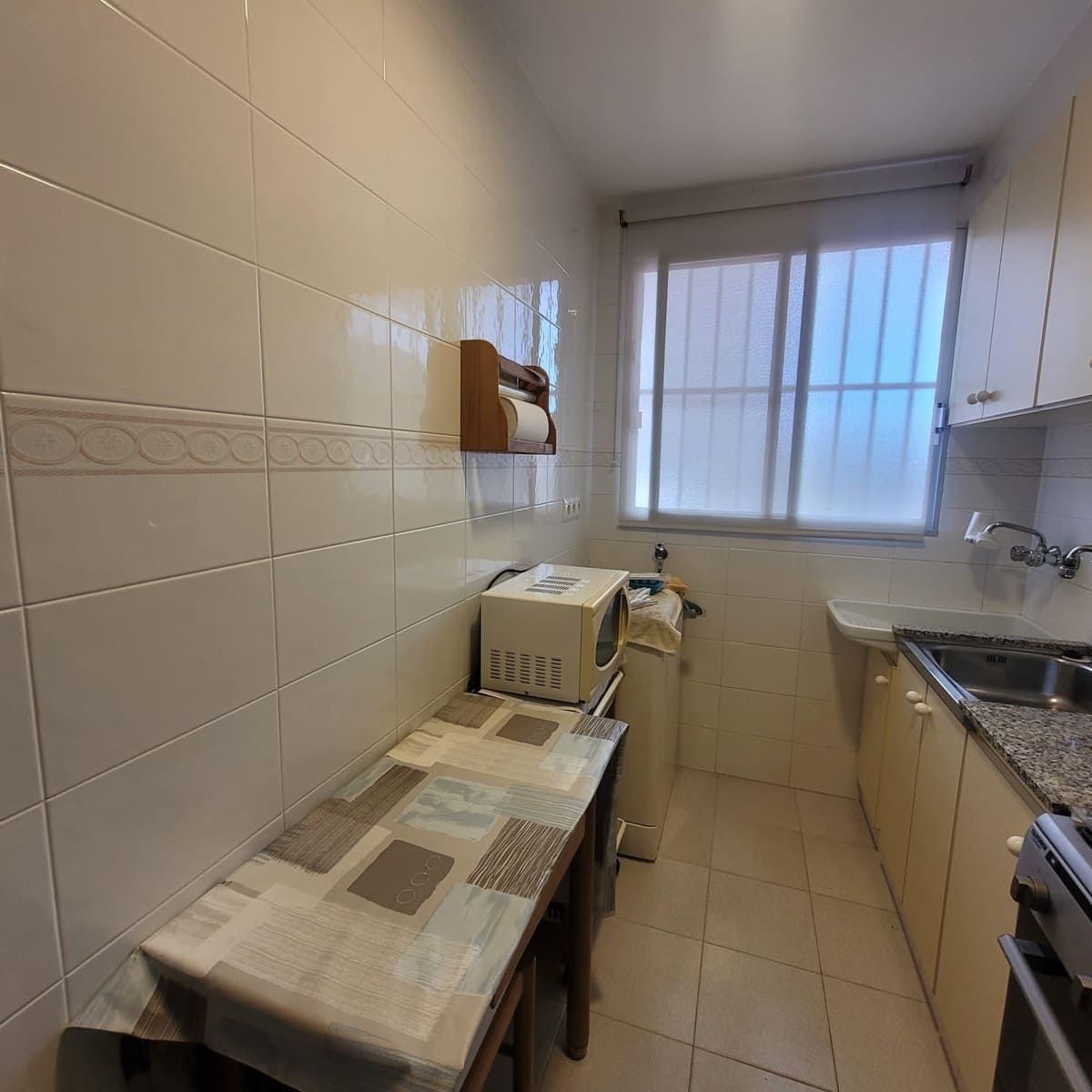 2 bedroom Beach Apartment for sale in Miramar - € 174,000 (Ref: 9843907)