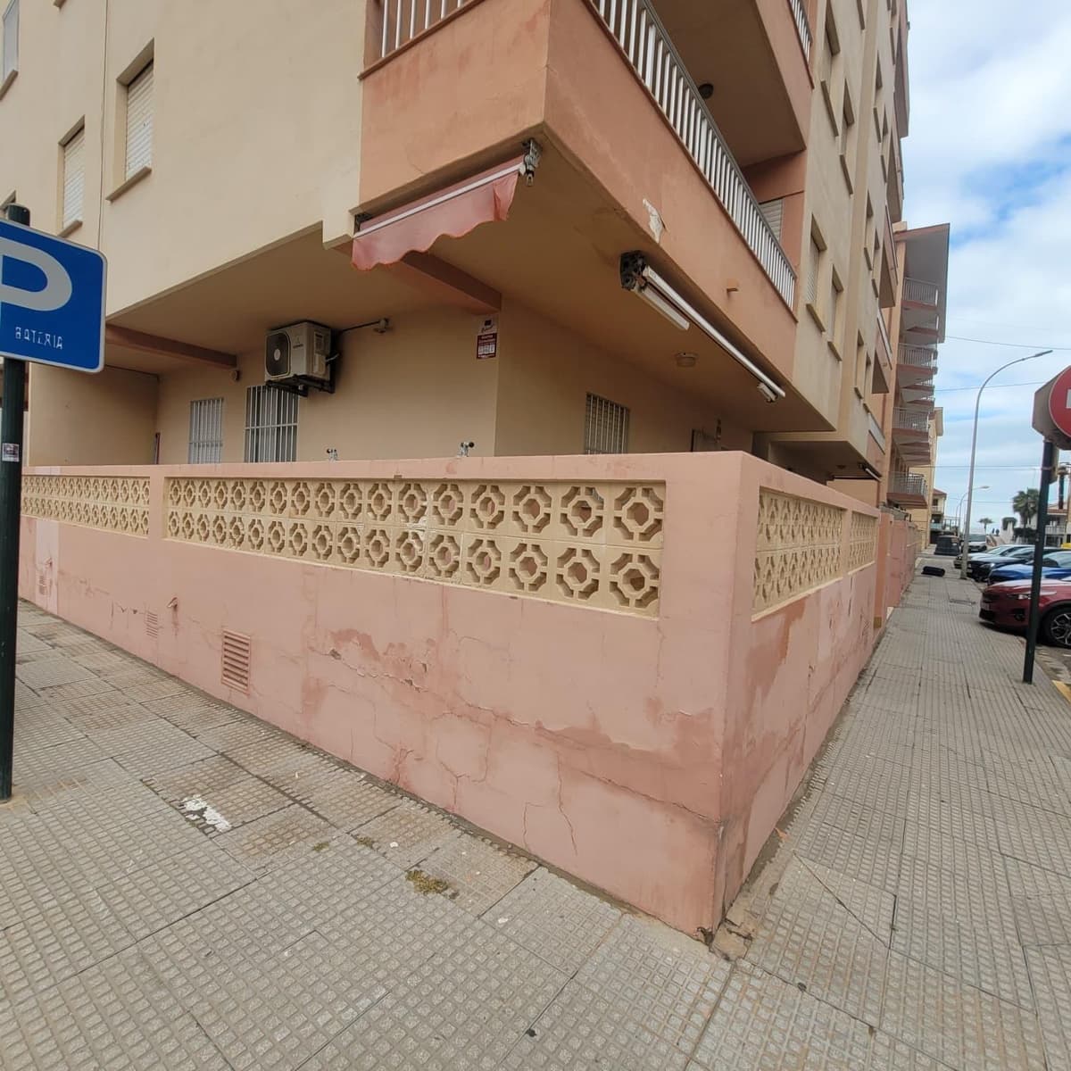 2 bedroom Beach Apartment for sale in Miramar - € 174,000 (Ref: 9843907)