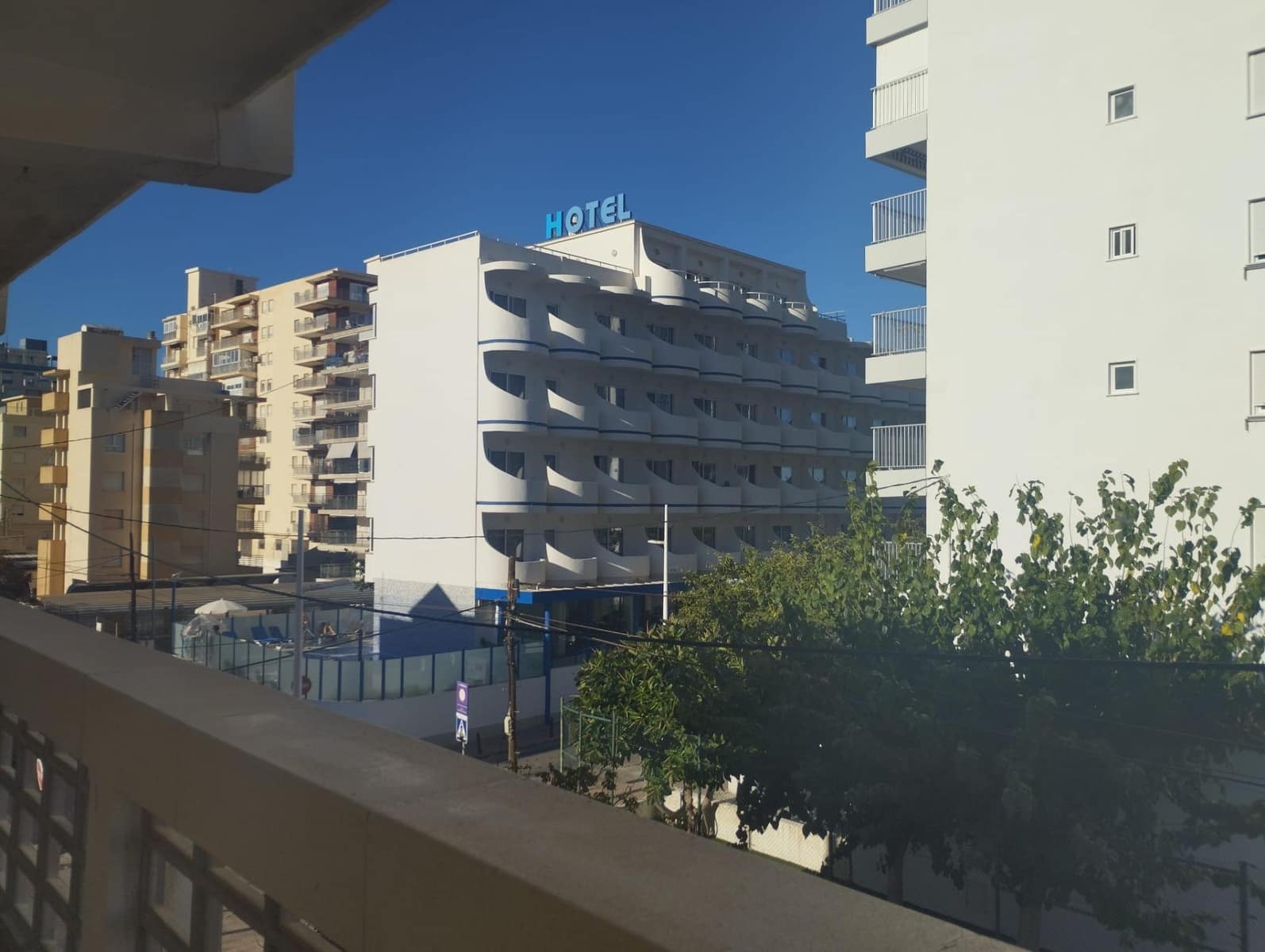4 bedroom Apartment for rent in Gandia - € 900 (Ref: 9843908)