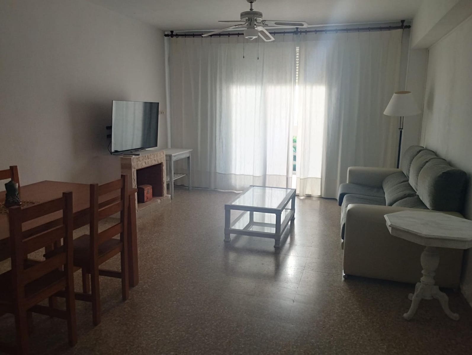 4 bedroom Apartment for rent in Gandia - € 900 (Ref: 9843908)