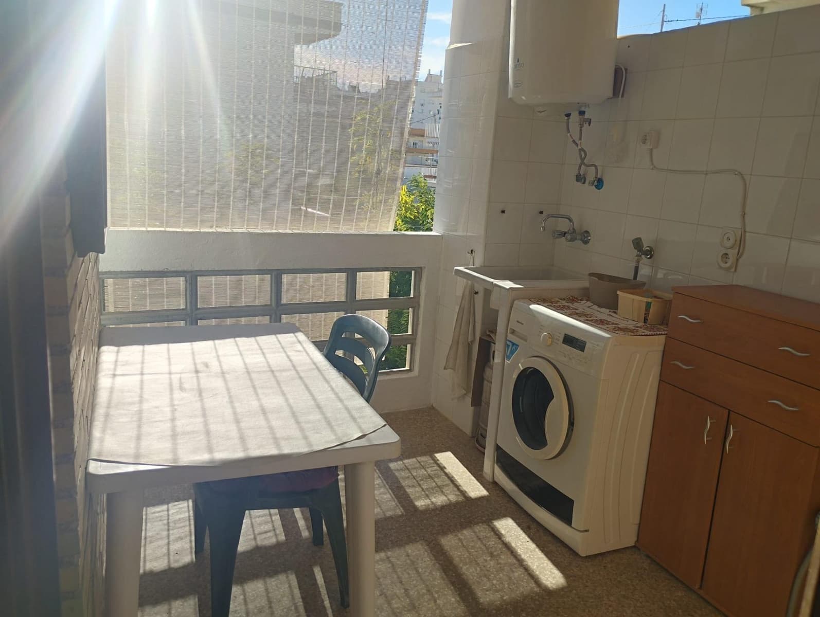 4 bedroom Apartment for rent in Gandia - € 900 (Ref: 9843908)