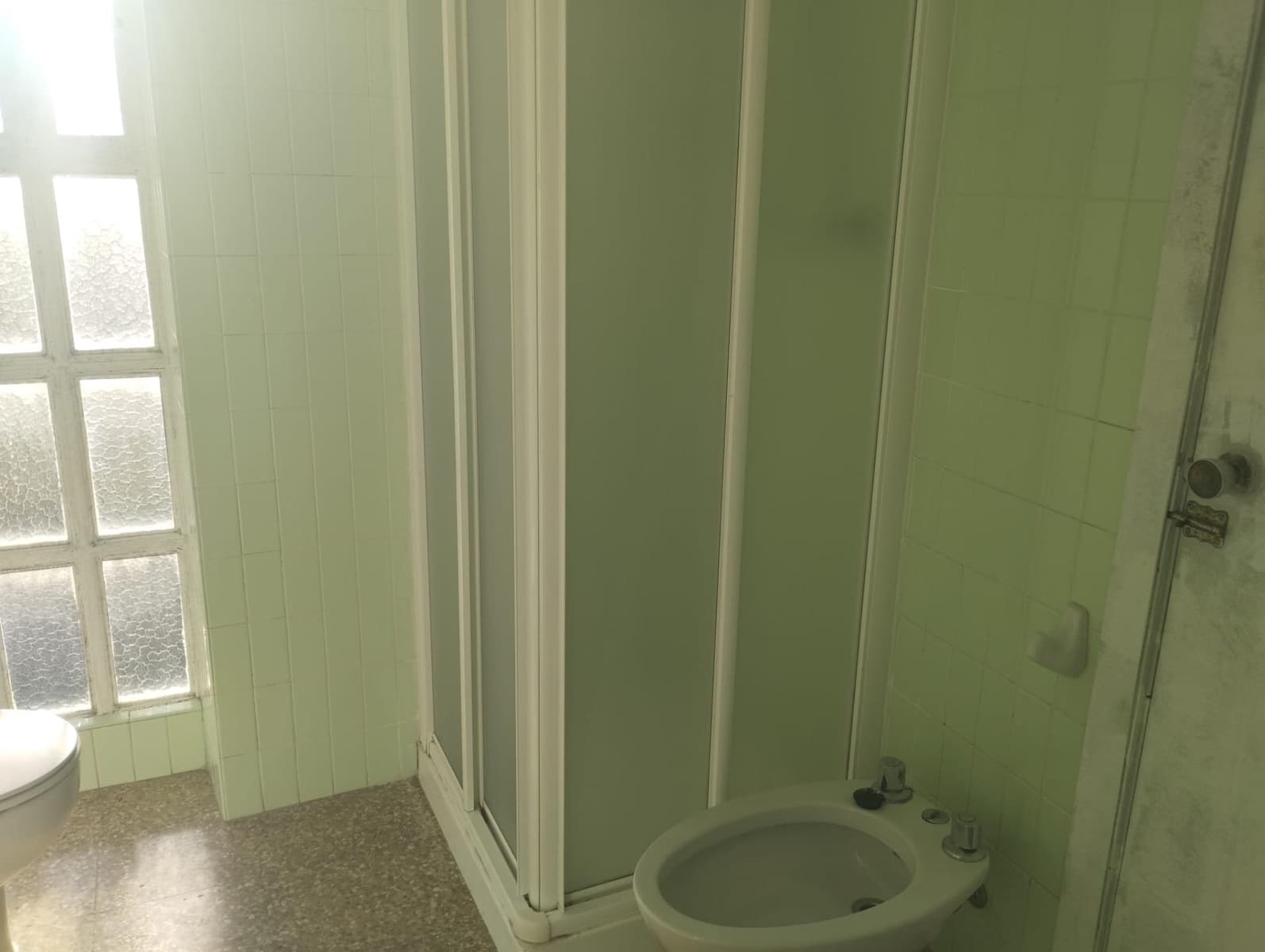 4 bedroom Apartment for rent in Gandia - € 900 (Ref: 9843908)