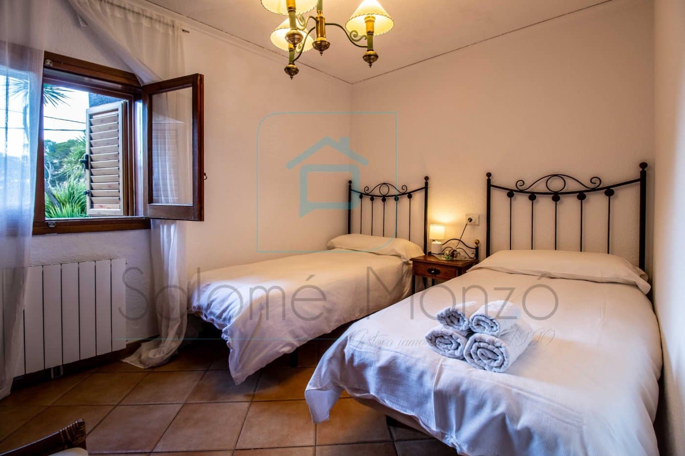 6 bedroom Finca/Country House for sale in Barx with pool - € 360,000 (Ref: 9843909)