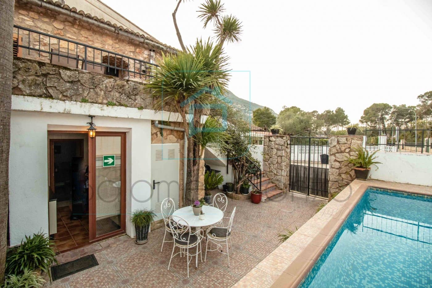 6 bedroom Finca/Country House for sale in Barx with pool - € 360,000 (Ref: 9843909)