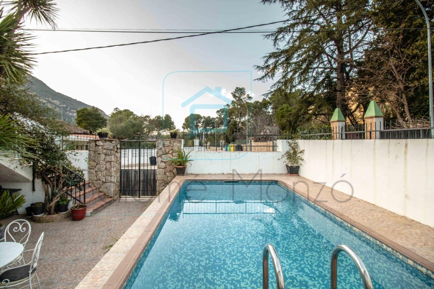 6 bedroom Finca/Country House for sale in Barx with pool - € 360,000 (Ref: 9843909)
