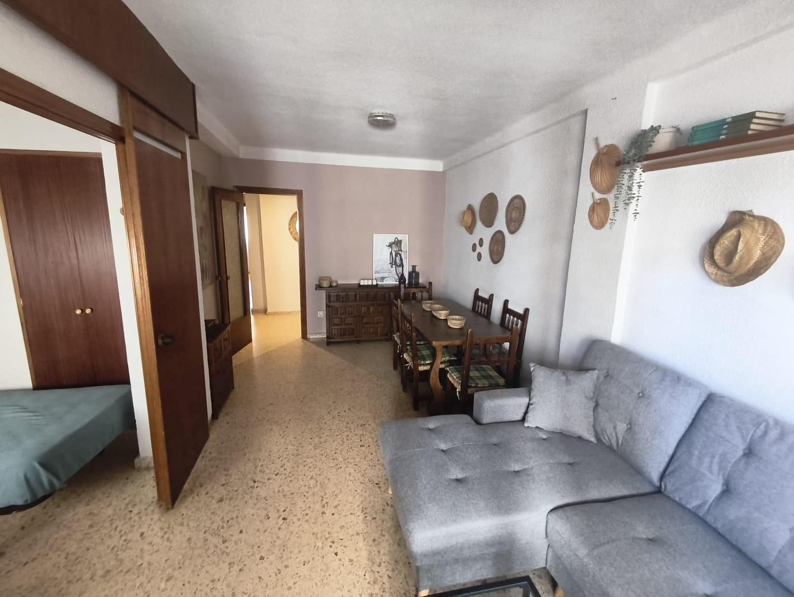 3 bedroom Apartment for rent in Gandia with pool garage - € 750 (Ref: 9843912)