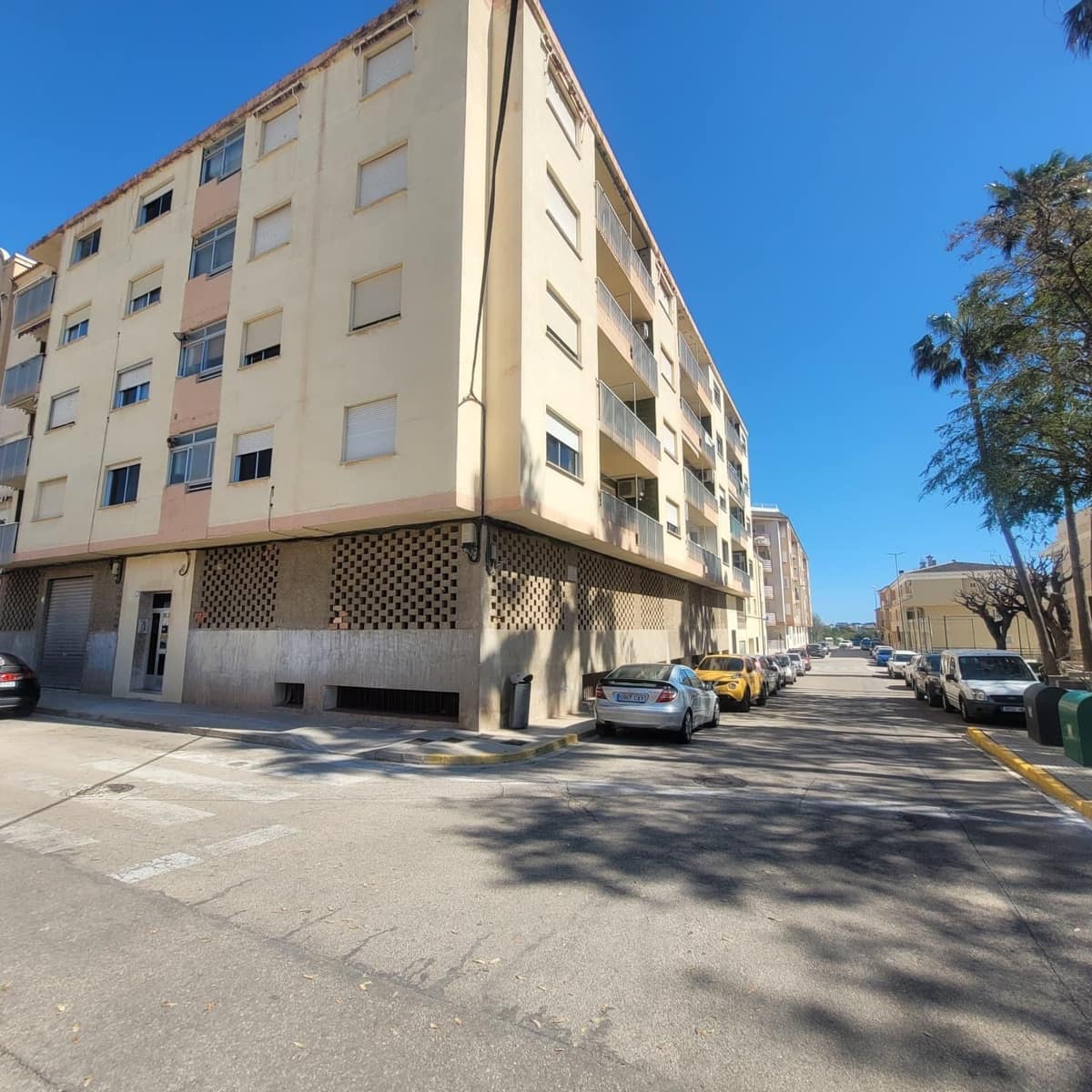 Commercial for sale in Miramar - € 150,000 (Ref: 9843913)