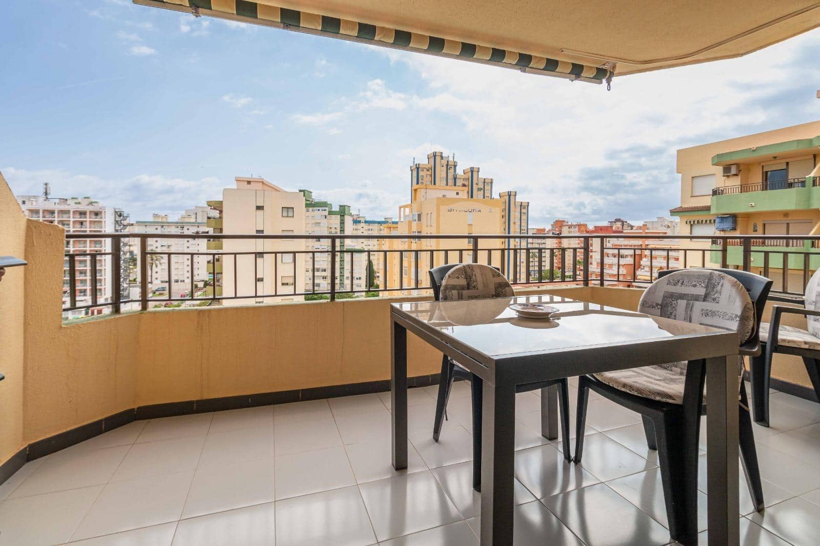 3 bedroom Apartment for sale in Gandia with pool garage - € 255,000 (Ref: 9843915)