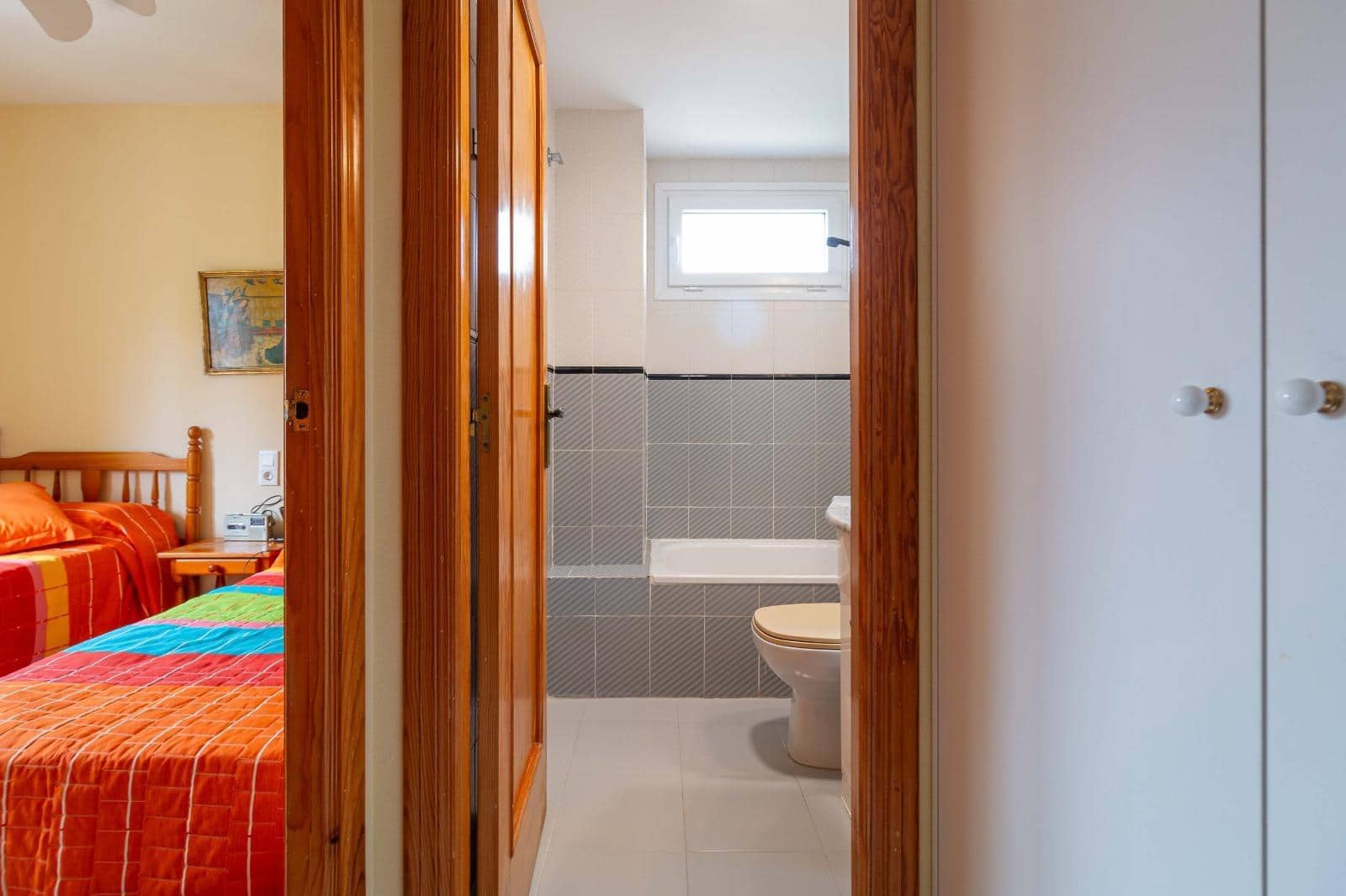 3 bedroom Apartment for sale in Gandia with pool garage - € 255,000 (Ref: 9843915)