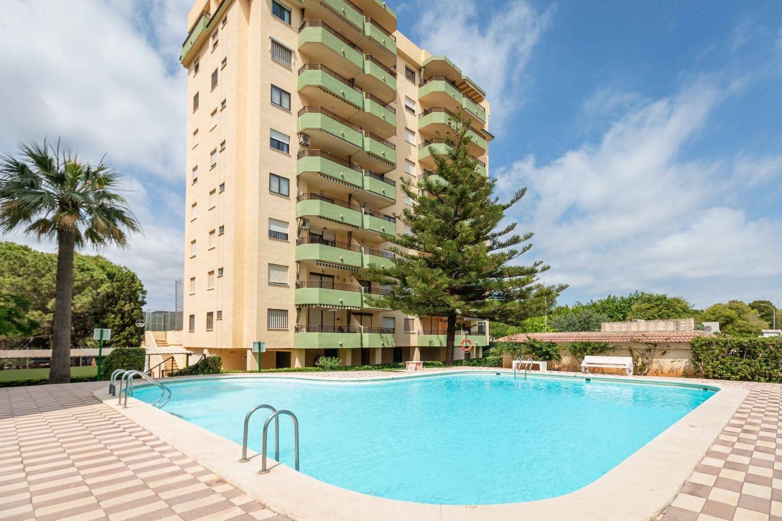 3 bedroom Apartment for sale in Gandia with pool garage - € 255,000 (Ref: 9843915)