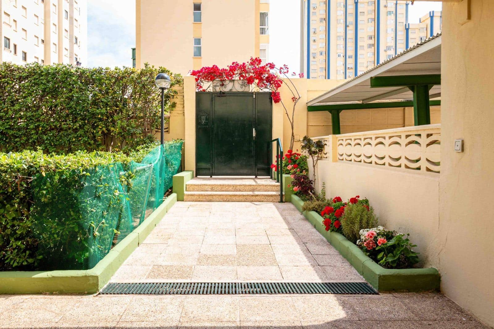 3 bedroom Apartment for sale in Gandia with pool garage - € 255,000 (Ref: 9843915)