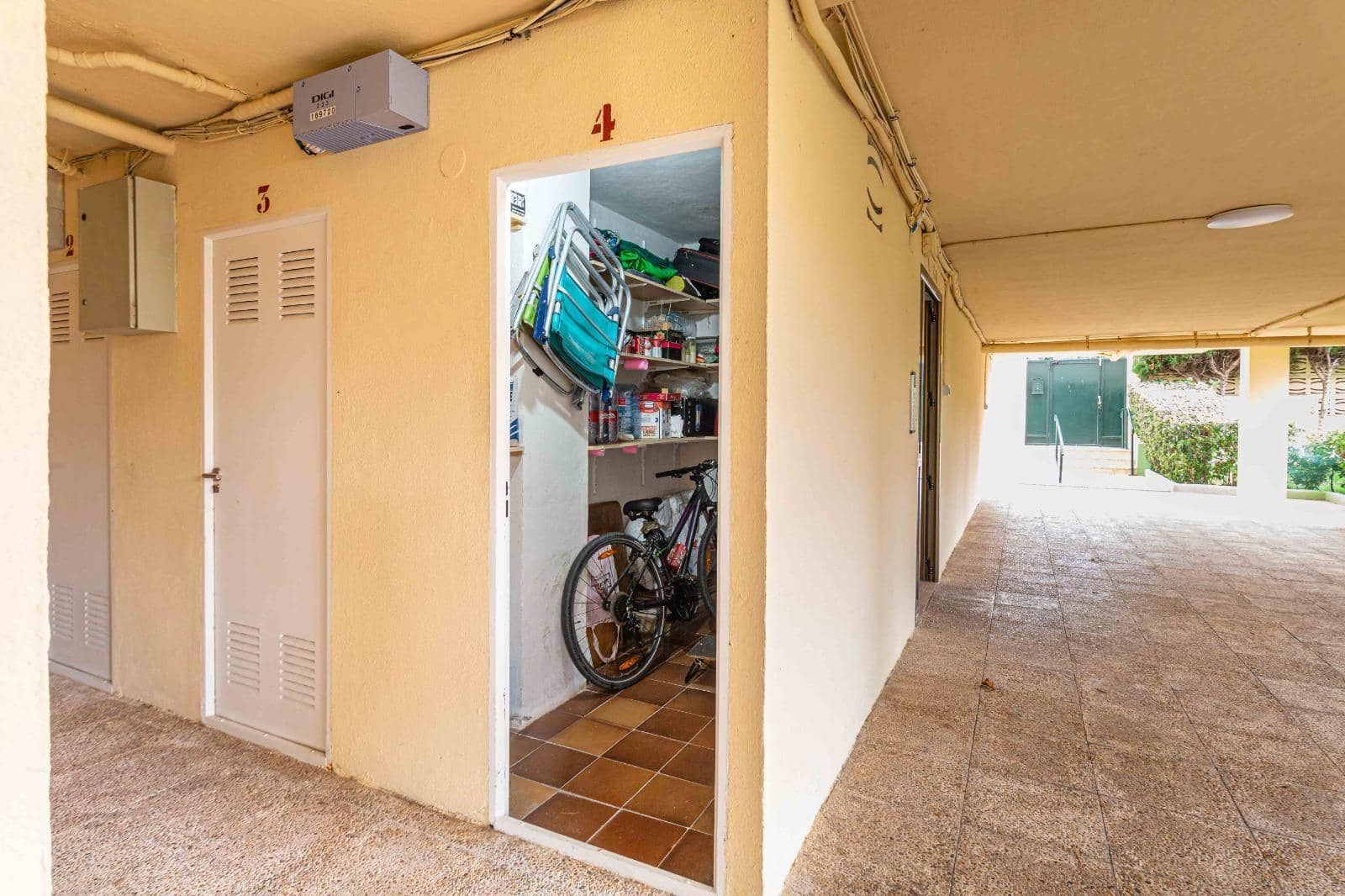 3 bedroom Apartment for sale in Gandia with pool garage - € 255,000 (Ref: 9843915)