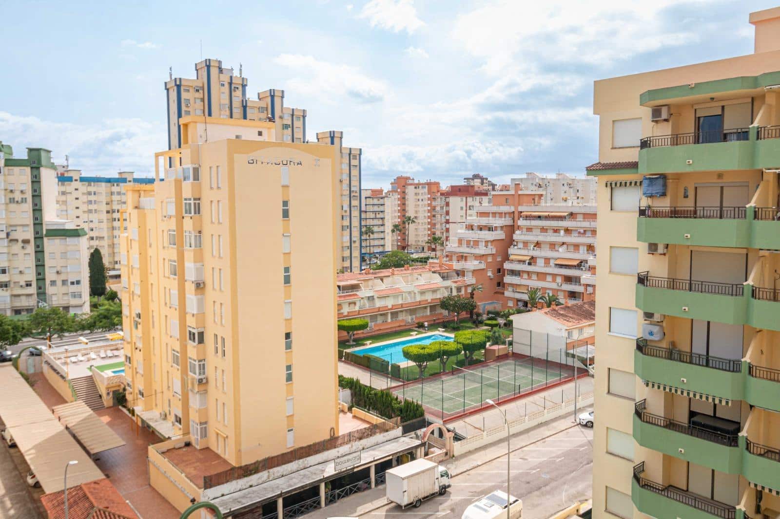 3 bedroom Apartment for sale in Gandia with pool garage - € 255,000 (Ref: 9843915)