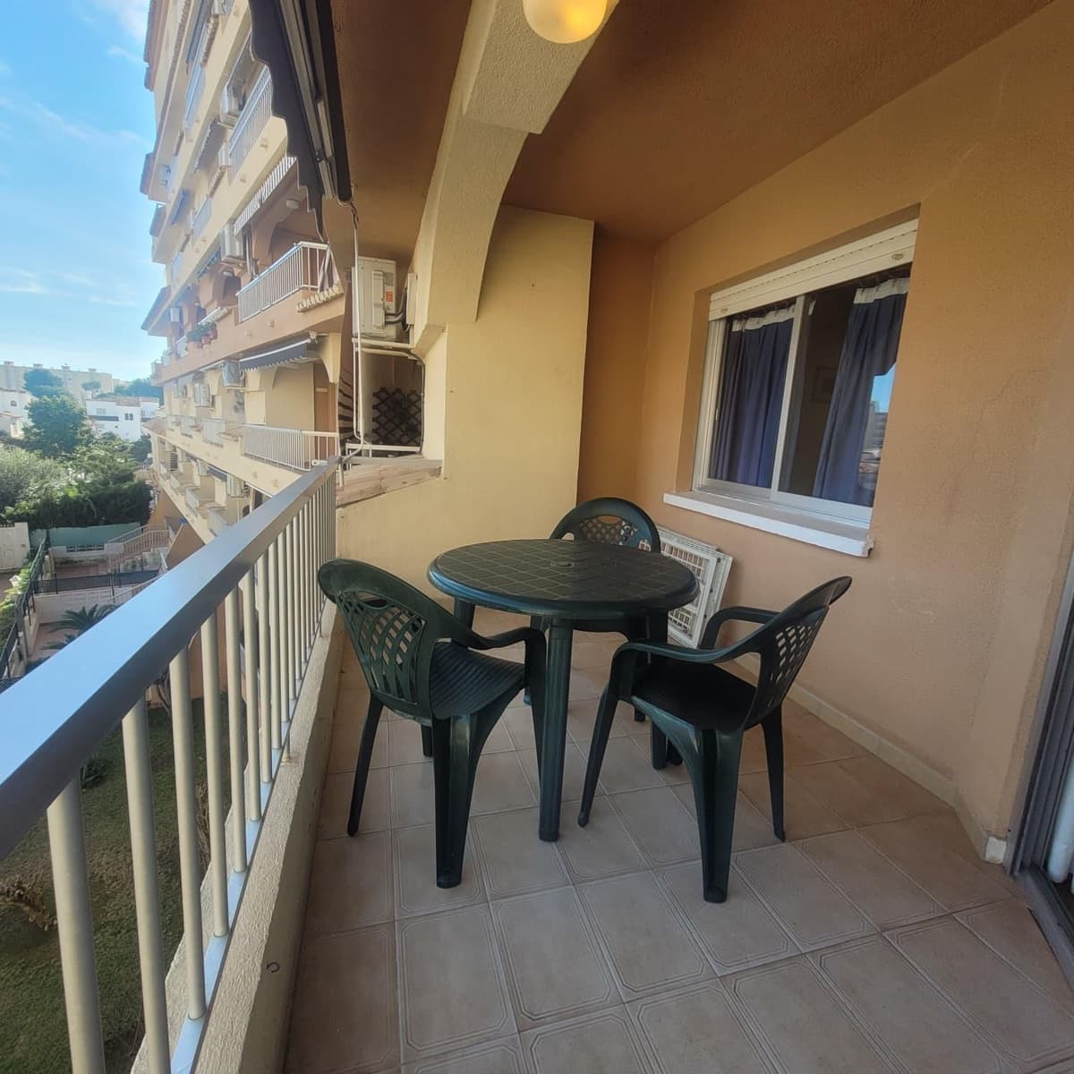 1 slaapkamer Appartement voor vakantieverhuur in Gandia met zwembad - € 1.600 (Ref: 9843922)