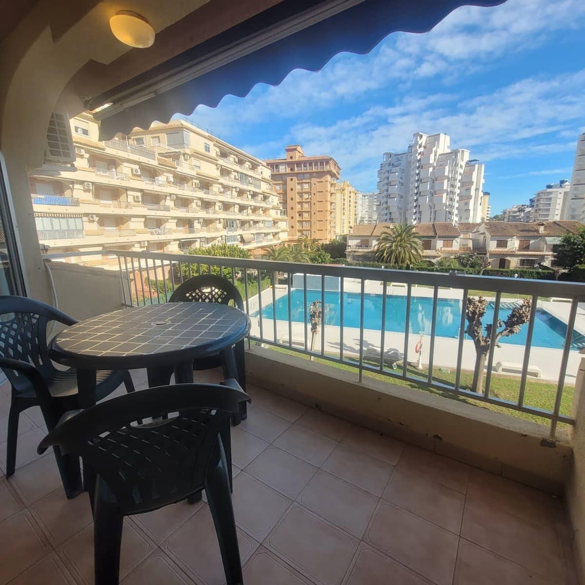 1 slaapkamer Appartement voor vakantieverhuur in Gandia met zwembad - € 1.600 (Ref: 9843922)