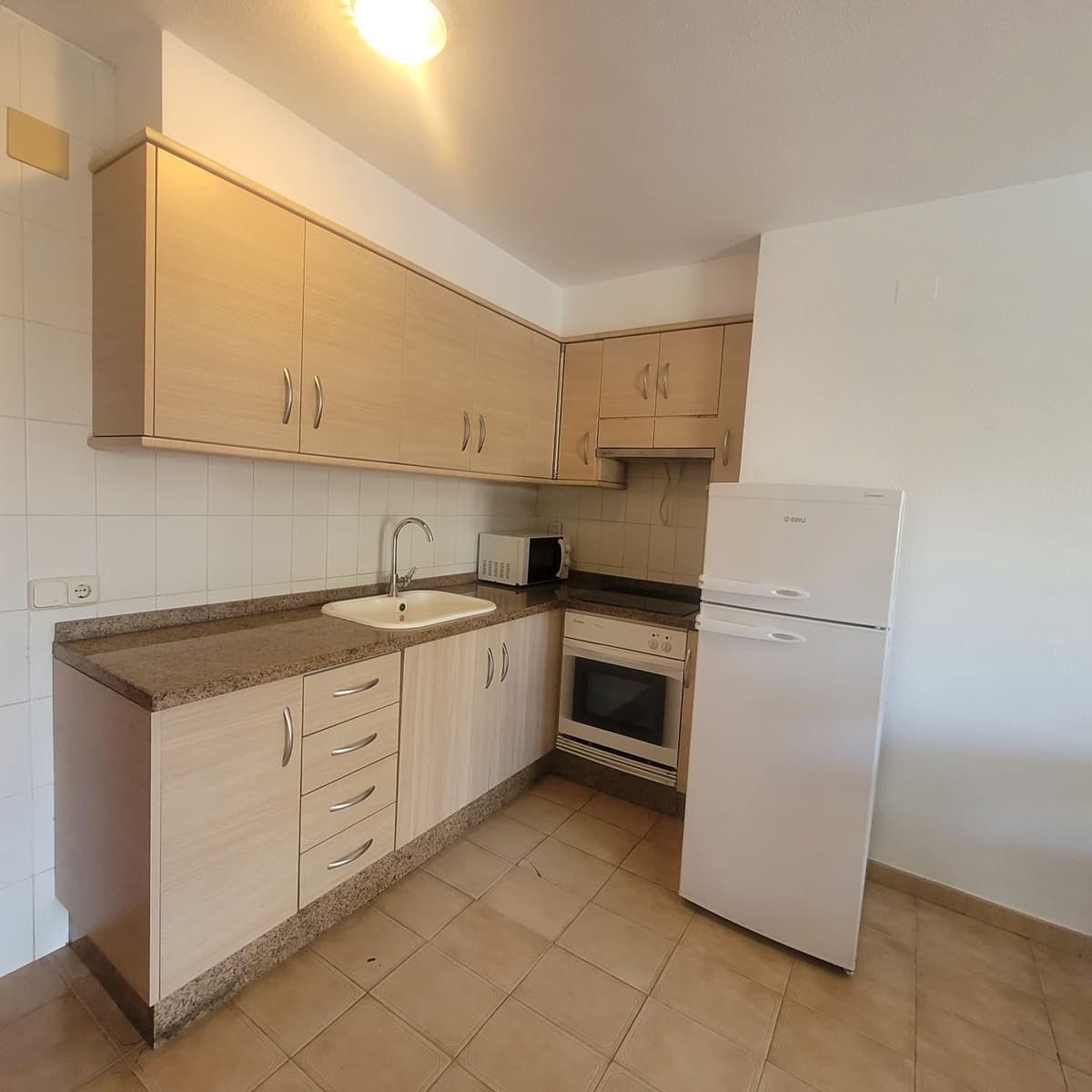 1 slaapkamer Appartement voor vakantieverhuur in Gandia met zwembad - € 1.600 (Ref: 9843922)