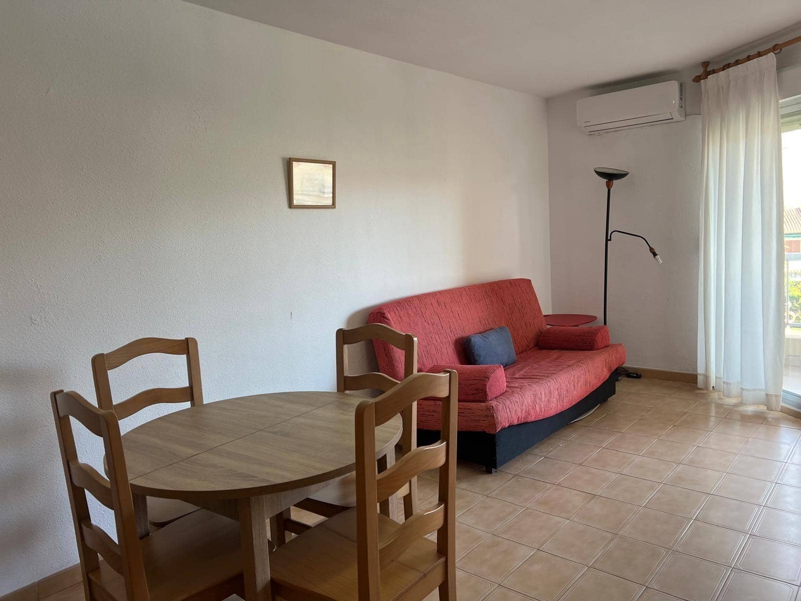 1 slaapkamer Appartement voor vakantieverhuur in Gandia met zwembad - € 1.600 (Ref: 9843922)