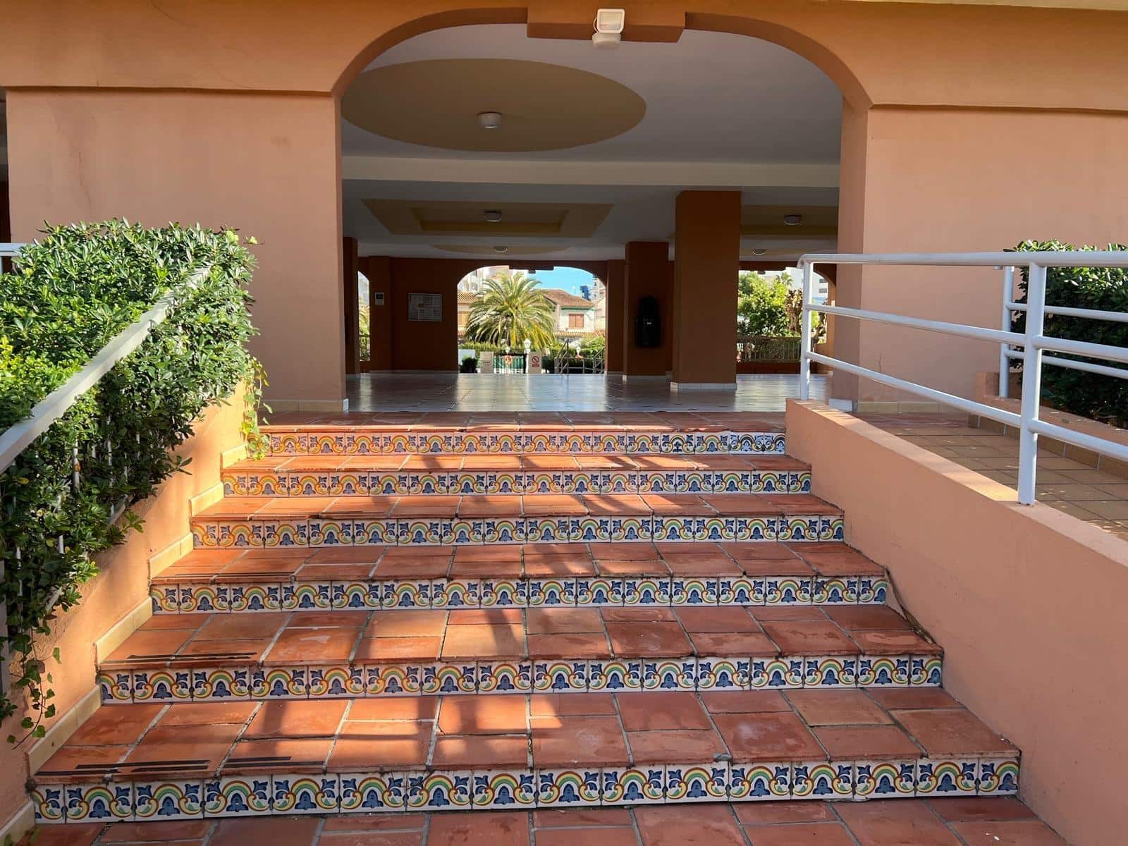 1 slaapkamer Appartement voor vakantieverhuur in Gandia met zwembad - € 1.600 (Ref: 9843922)