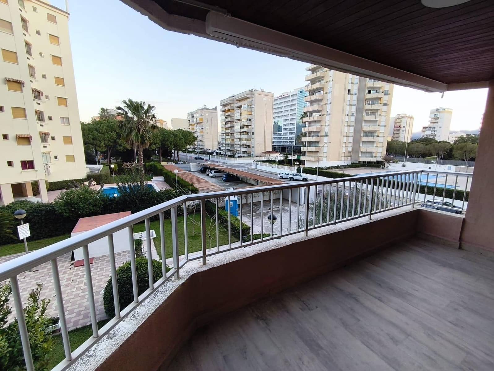 3 soverom Leilighet til salgs i Gandia med svømmebasseng garasje - € 2 100 (Ref: 9843925)