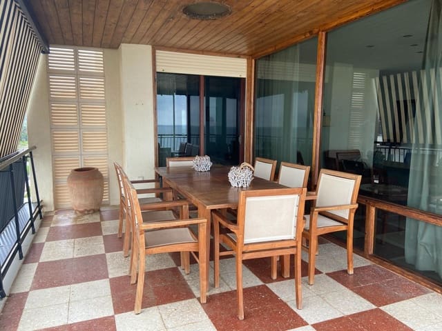 4 bedroom Apartment for holiday rental in Gandia with pool - € 1,900 (Ref: 9843928)