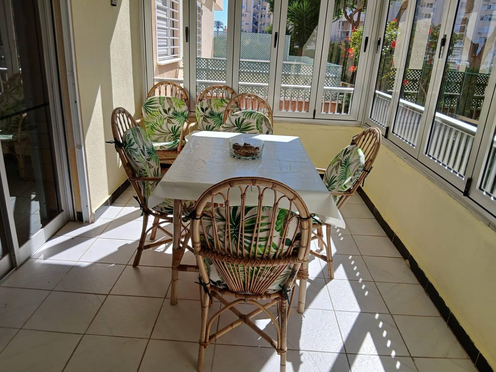 3 bedroom Apartment for holiday rental in Gandia with pool garage - € 1,100 (Ref: 9843929)