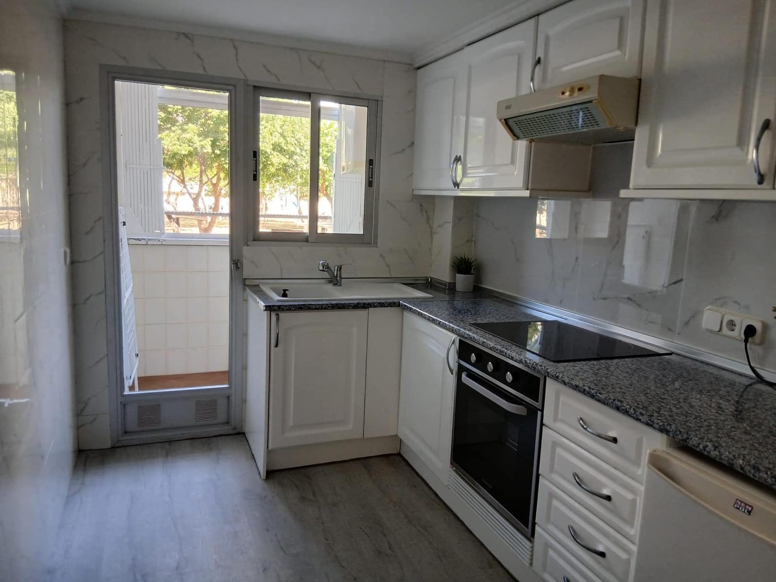 3 bedroom Apartment for holiday rental in Gandia with pool garage - € 1,100 (Ref: 9843929)