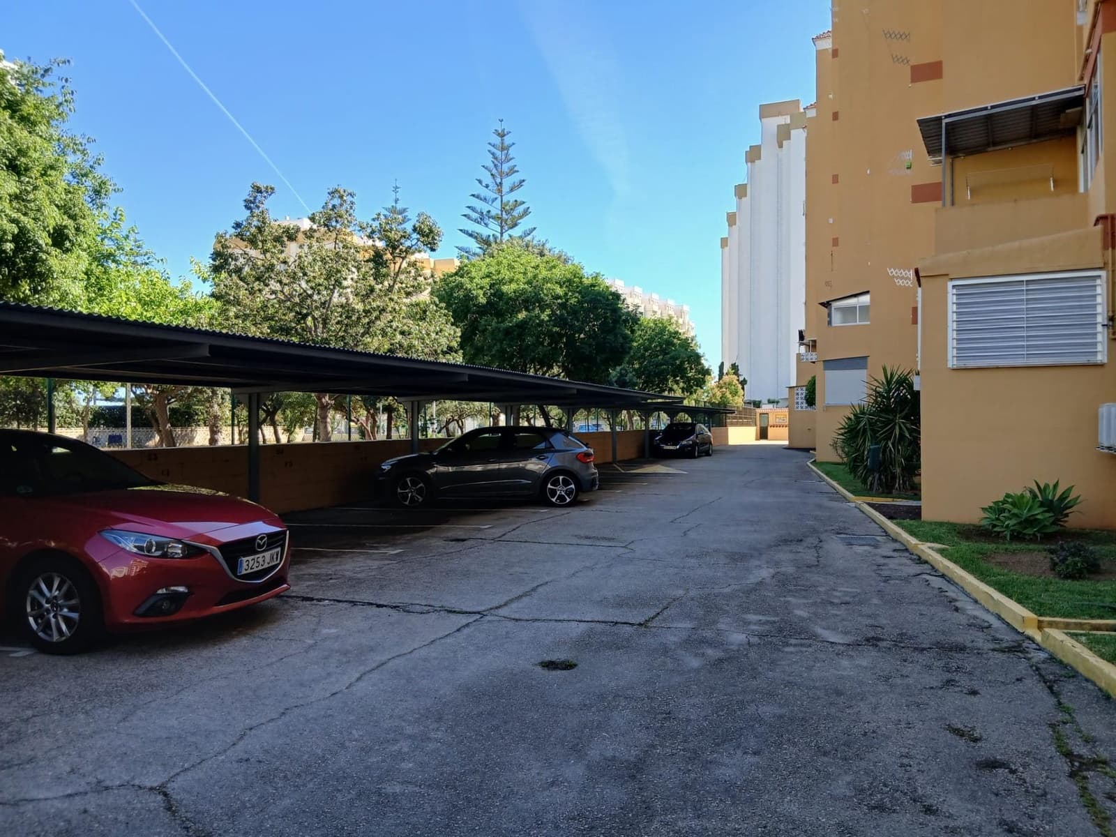 3 bedroom Apartment for holiday rental in Gandia with pool garage - € 1,100 (Ref: 9843929)