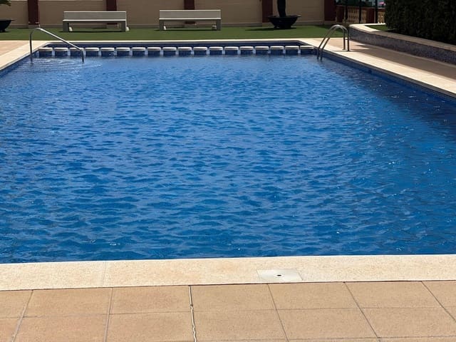   3 soveværelse   ferieLejlighed i Gandia med   swimmingpool  garage  - € 2.950 (Ref: 9843930)