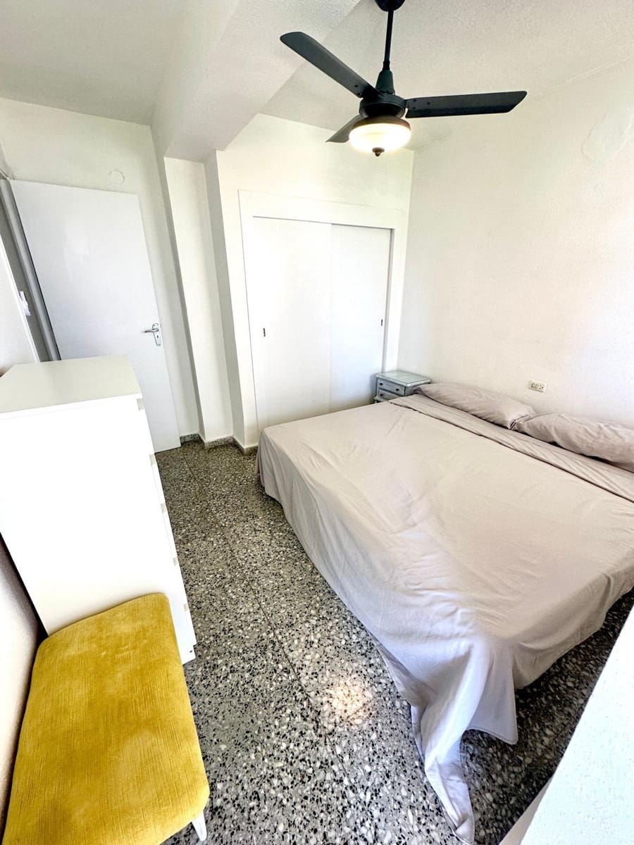 3 slaapkamer Appartement voor vakantieverhuur in Gandia - € 1.995 (Ref: 9843931)