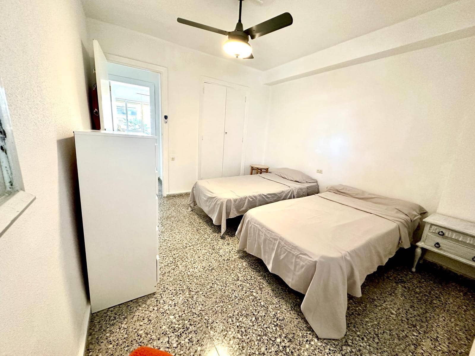 3 slaapkamer Appartement voor vakantieverhuur in Gandia - € 1.995 (Ref: 9843931)