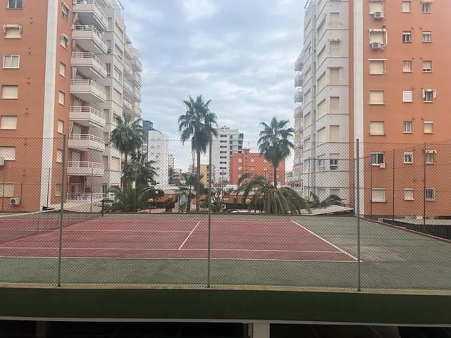 3 sovrum Lägenhet för semesterbostäder i Gandia med pool - 1 150 € (Ref: 9843933)