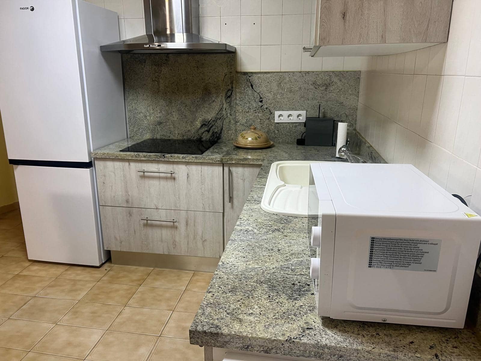 1 slaapkamer Appartement voor vakantieverhuur in Gandia met zwembad - € 1.435 (Ref: 9843939)