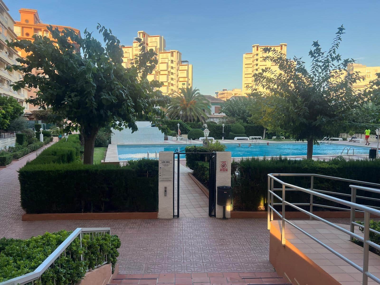 1 slaapkamer Appartement voor vakantieverhuur in Gandia met zwembad - € 1.435 (Ref: 9843939)