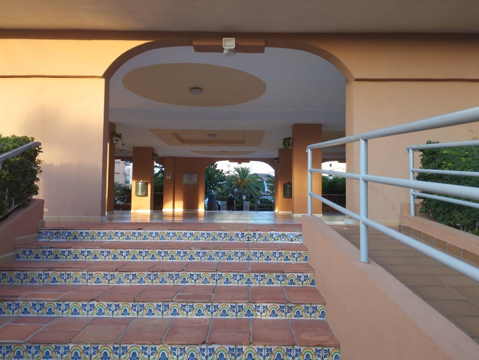 1 slaapkamer Appartement voor vakantieverhuur in Gandia met zwembad - € 1.435 (Ref: 9843939)