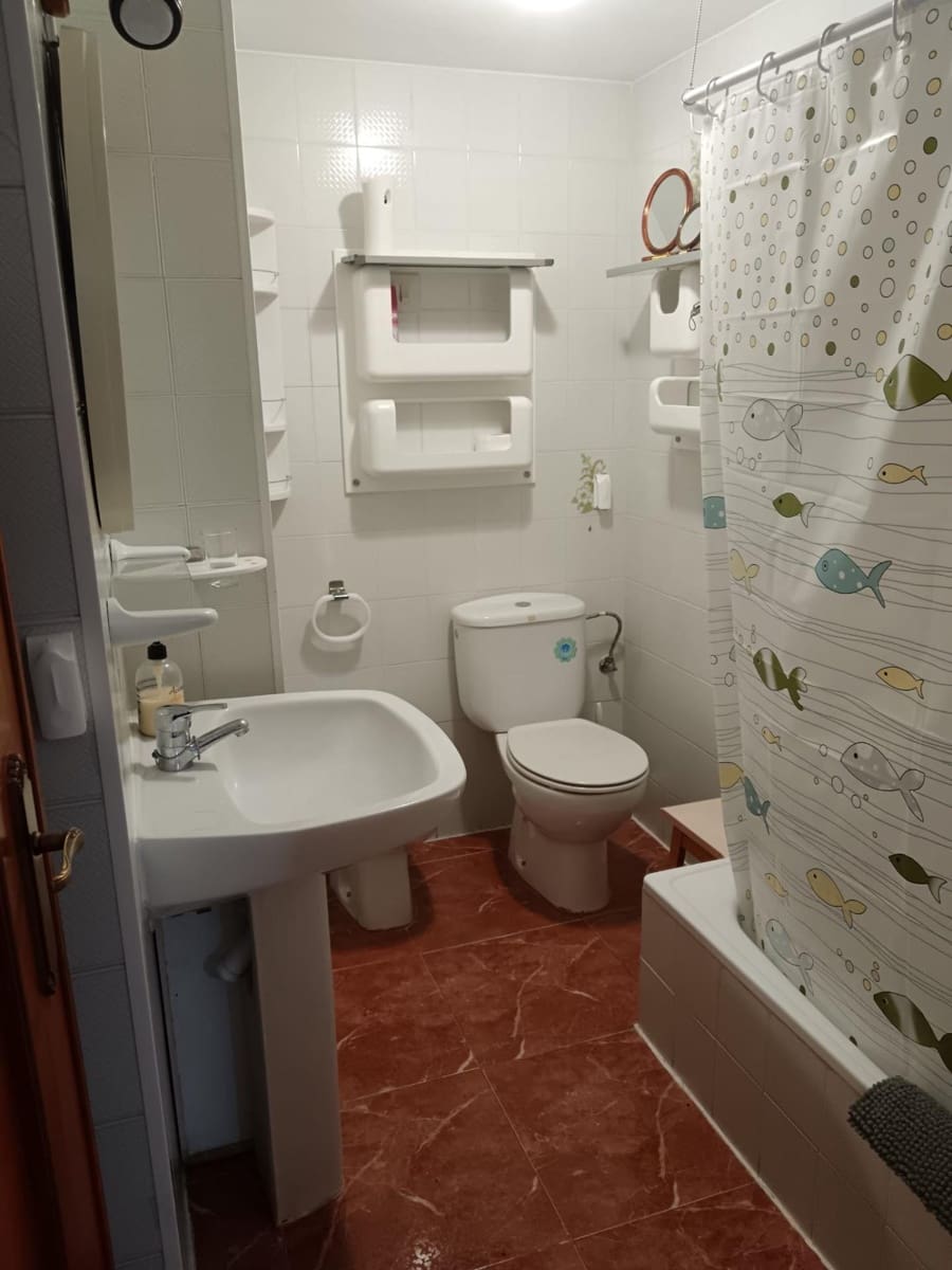   1 soveværelse   ferieLejlighed i Gandia   med   swimmingpool   - € 1.435 (Ref: 9843940)
