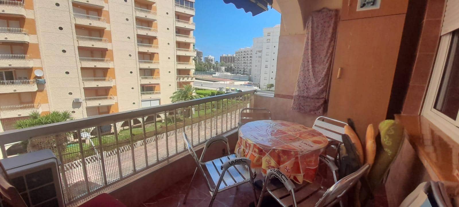   1 soveværelse   ferieLejlighed i Gandia   med   swimmingpool   - € 1.435 (Ref: 9843940)