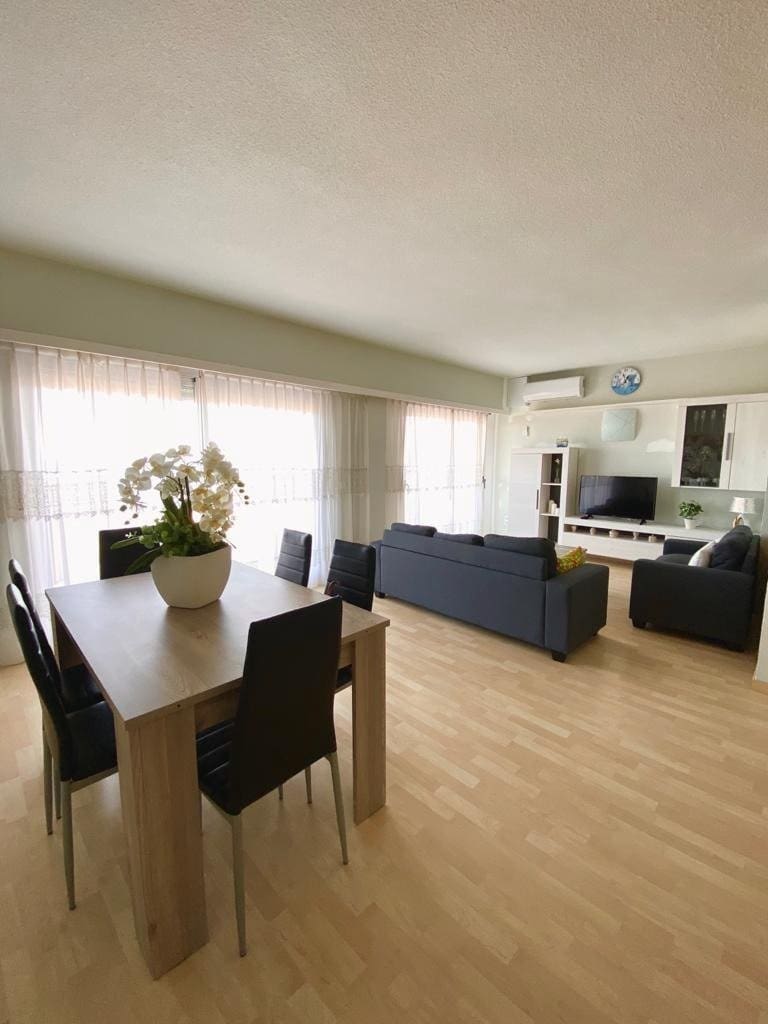   3 soveværelse   ferieLejlighed i Gandia   med   garage  - € 2.370 (Ref: 9843944)